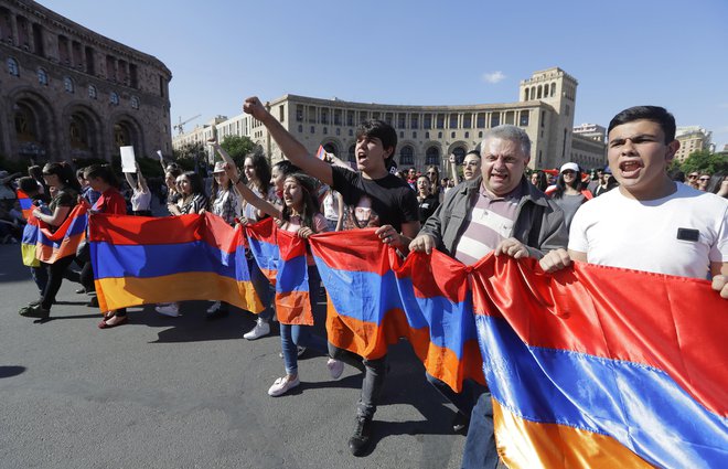 Množični protesti v Armeniji niso nič novega. FOTO: Sergei Grits/Ap