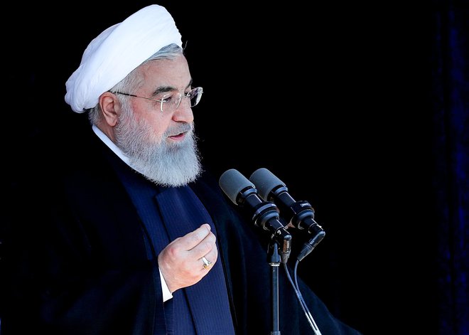Iran in njegov predsednik Hasan Ruhani vztrajata, da je njegov jedrski program miroljuben. FOTO: AFP