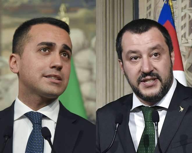 Vodja populističnega Gibanja 5 zvezd Luigi Di Maio (levo) in predsednik desne stranke Liga Matteo Salvini. FOTO: Tiziana Fabi/AFP