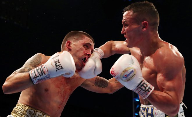 V Leedsu sta se za naslov najboljšega boksarja v peresnolahki kategoriji po verziji IBF pomerila Lee Selby in Josh Warrington.&nbsp;FOTO: Peter Cziborra/Action Images Via Reuters