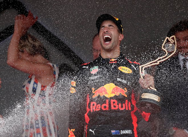 Daniel Ricciardo je vknjižil bržkone največjo zmago kariere. FOTO: Benoit Tessier/Reuters