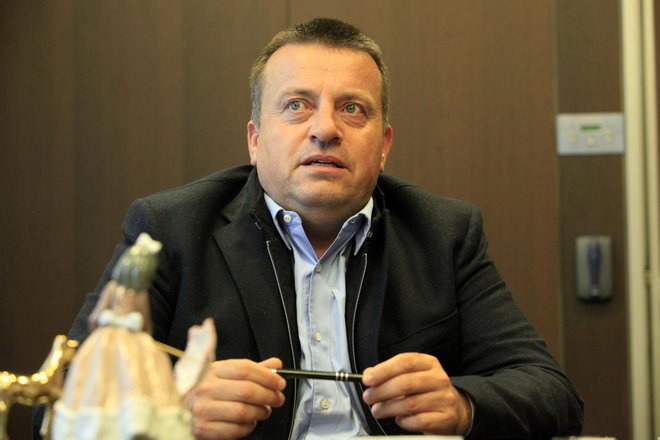 Eden najbogatejših Slovencev, nekdanji prvi mož NK Interblock Joc Pečečnik, ne želi kupiti Olimpije. FOTO: Mavric Pivk/Delo