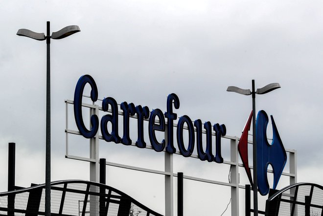Carrefour je bil v Evropi pionir hipermaketov, v e-trgovini pa zamuja. FOTO: Reuters