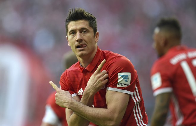 Robert Lewandowski se zelo veseli svojega prvega nastopa na SP. FOTO: AP