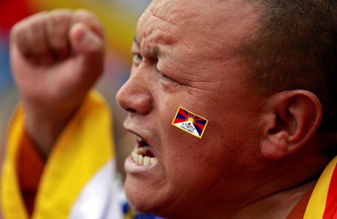 Tibet ostaja šibka točka svetovne demokracije. FOTO: Reuters