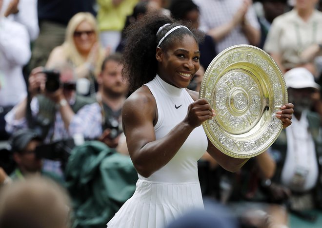 Serena Williams je sedemkrat dvignila lovoriko za zmago v Wimbledonu.<br />
Foto AP