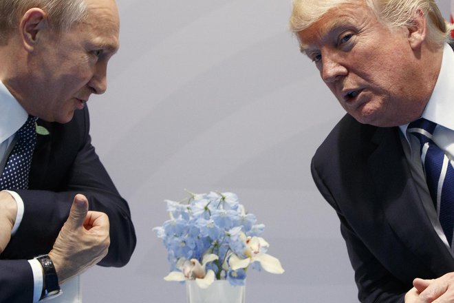 Vladimir Putin in Donald Trump se bosta srečala v Helsinkih. FOTO: AP