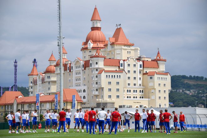 Ruska ekipa na pripravah za tekmo s Hrvaško. FOTO: AFP