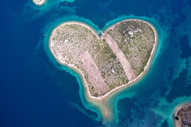 Slavni otok Galešnjak je zagorel. FOTO: Shutterstock