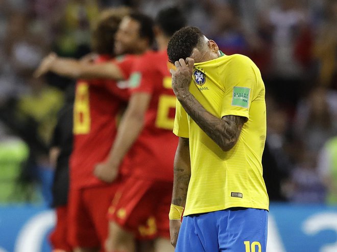 Neymar je bil po izpadu Brazilije tarča kritik stroke in navijačev, vodstvo zveze pa ga je vzelo v bran.<br />
Foto Ap