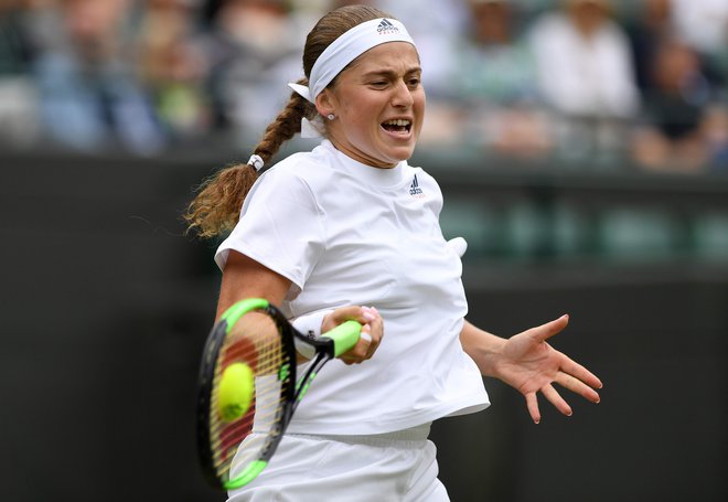 Jelena Ostapenko se je v polfinale Wimbledona prebila brez izgubljenega niza. Foto AFP