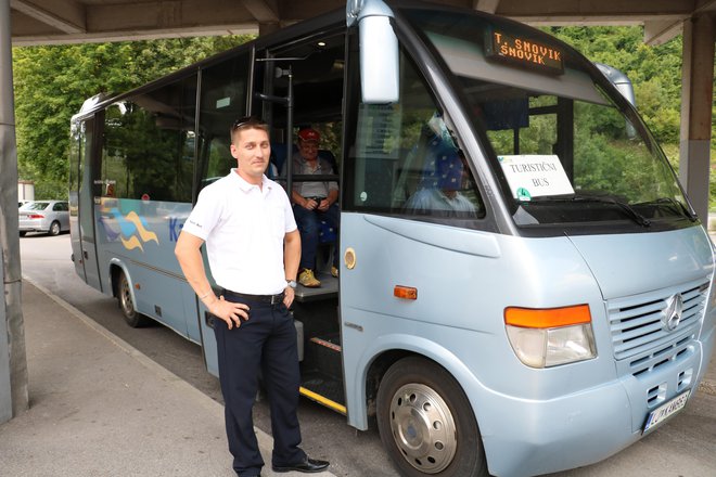 V Kamniku bo vse poletje vozil turistični avtobus do Kamniške Bistrice, Snovika in Volčjega Potoka. FOTO: Janez Petkovšek