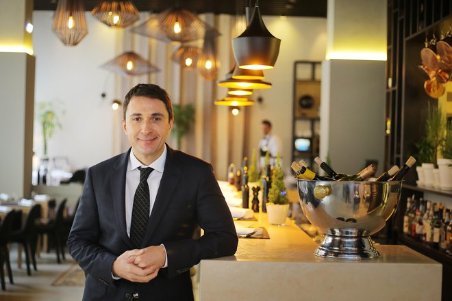 Gregor Jamnik, predsednik Združenja hotelirjev Slovenije, pravi, da bodo zahteve Bruslja podražile nastanitev prek Airbnb. FOTO: Jože Suhadolnik