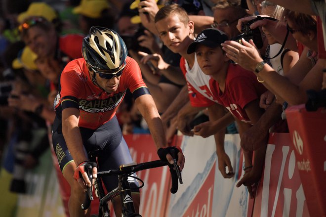 Vincenzo Nibali se poškodovan poslavlja od Toura, čeprav je bil odlično na poti. Foto AFP