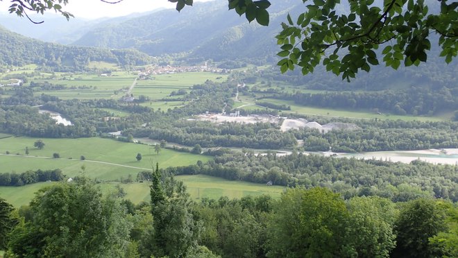 Vaščane Dolj moti hrup s separacije. Foto Blaž Močnik