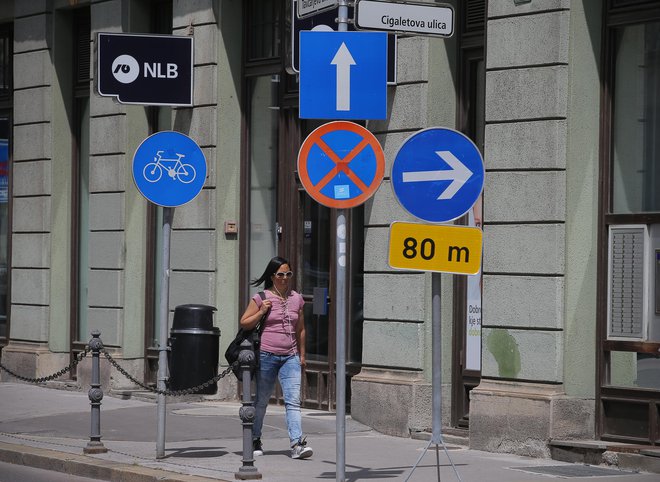 Gospodarska rast je (oziroma bo) kljub upočasnitvi še naprej usmerjena navzgor in naprej. Foto Jože Suhadolnik