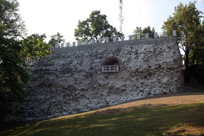 Priljubljene Šance so prenovljene in spet varne za obiskovalce. FOTO: Mavric Pivk