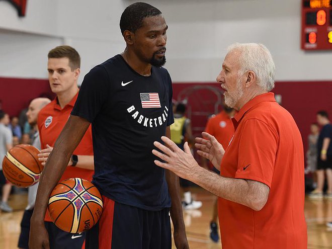 Kevin Durant je prisluhnil nasvetom Gregga Popovicha. Foto USAB