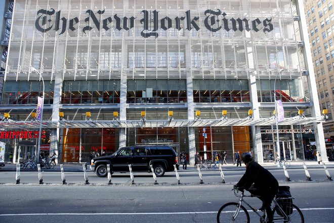 New York Times ima sedaj skupaj 3,8 milijona naročnikov, od tega 2,9 milijona digitalnih, ki plačajo na leto najmanj 98 dolarjev. FOTO:&nbsp;Shannon Stapleton/Reuters