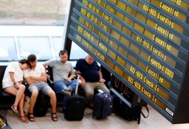 Stavka pilotov irskega nizkocenovnega letalskega prevoznika Ryanair v Nemčiji, Belgiji, na Irskem in Švedskem je v polnem teku in povzroča težave v letalskem prometu na stari celini.&nbsp;FOTO: Fabrizio Bensch/Reuters