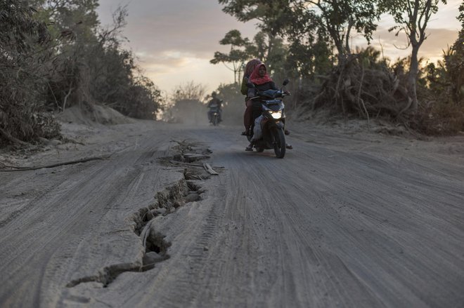 V Indoneziji so potresi sicer pogosti, saj država leži na geološko najbolj aktivnem območju na Zemlji. FOTO: AP