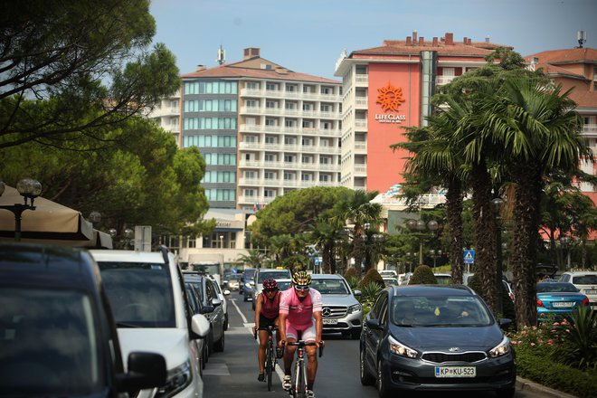 Država portoroških hotelov ne želi prodati tujcem. Foto Jure Eržen