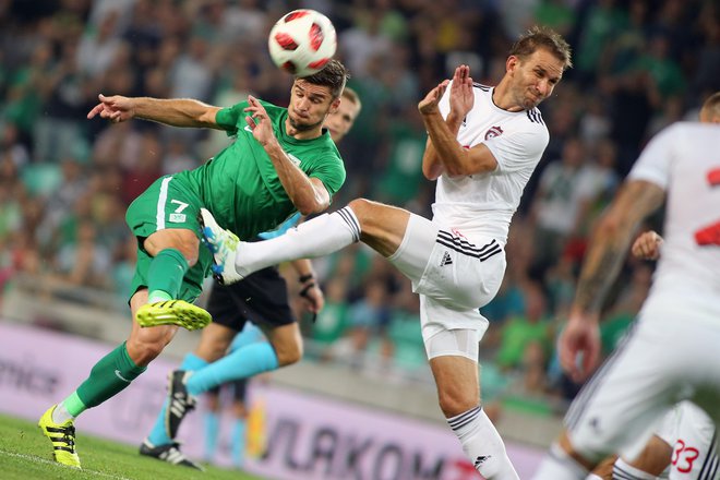 V ljubljanskem taboru še niso vrgli pušk v koruzo, čeprav so delovali proti slovaškemu prvaku nemočno. FOTO:&nbsp;Tomi Lombar/Delo