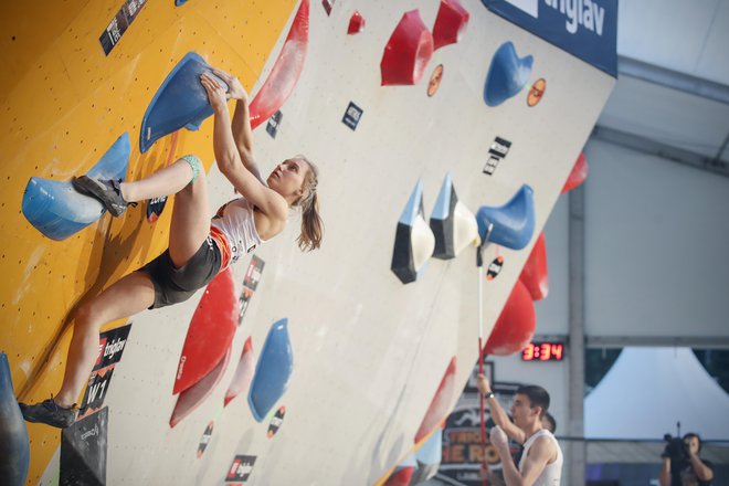 Janja Garnbret je nova sijajna zvezda slovenskega plezanja. FOTO: Uroš Hočevar/Delo