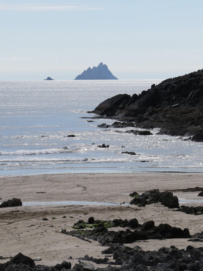 Na slikovitem otoku Skellig Michael so snemali Vojno zvezd. FOTO: Urša Izgoršek