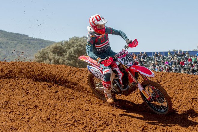 Tim Gajser v nobeni od današnjih treh voženj ni bil slabši kot drugi. FOTO: HRC