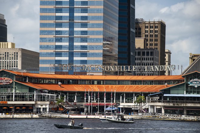 Kompleks Jacksonville Landing, kjer je prišlo do streljanja. FOTO: AP