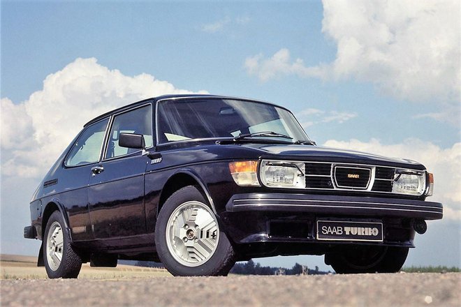 Saab 99 turbo je s tehnološko naprednim in vozniško zelo všečnim motorjem, ki je po moči prekašal vso bližnjo konkurenco, leta 1978 privzdignil švedsko znamko med najbolj čislane. FOTO: Saab