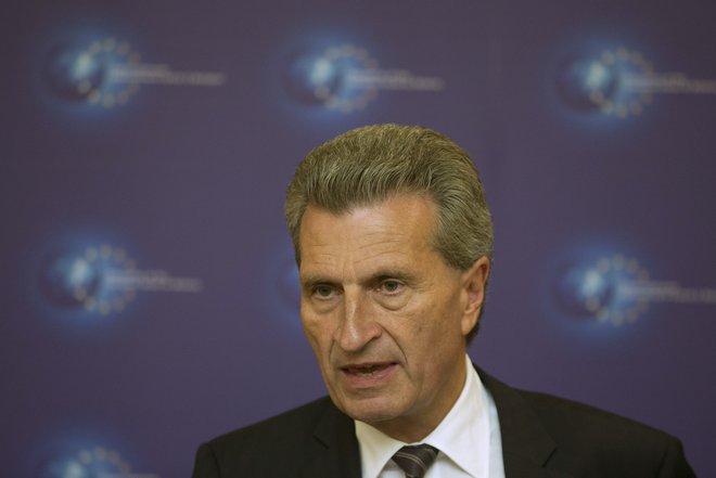 Günther Oettinger pravi, da bodo največji zmagovalci nesprejetja proračuna EU Vladimir Putin, Donald Trump in Recep Tayyip Erdoğan. FOTO: Reuters