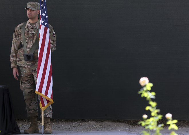 Na evropskem poveljstvu ameriške vojske so pojasnili, da okrepitev vojske kaže na trajno zavezanost ZDA Natu. FOTO: Massoud Hossaini/Ap