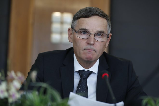 Novi finančni minister Andrej Bertoncelj bo moraj takoj krepko zavihati rokave. FOTO Leon Vidic