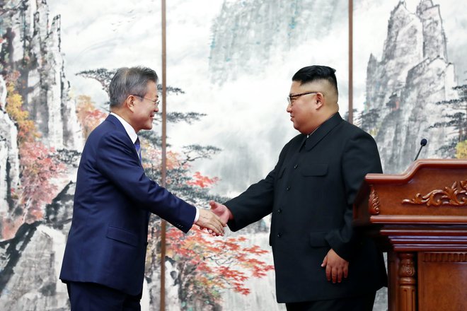 Mun Dže In opravlja občutljivo nalogo pomembnega posrednika med Kim Džong Unom in Donaldom Trumpom. FOTO: Reuters