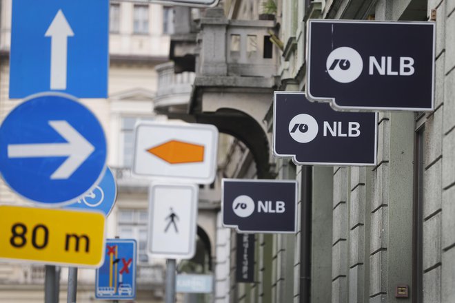 Politične odločitve lahko NLB odpeljejo v različne smeri. Foto Leon Vidic