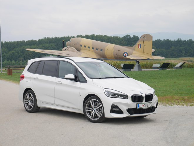 Gran tourer je BMW, ki je namenjen družinski uporabi in se zato konkretno razlikuje od drugih modelov &ndash; razen active tourerja, od katerega je s 4,556 metra za okroglih 20 cm daljši. FOTO: Boštjan Okorn