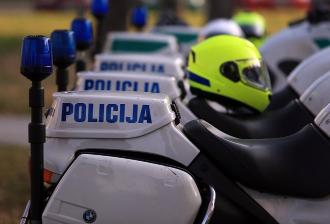 Mariborski policisti motoristi, vojaki policisti motoristi in reevalci na motorju na predstavitvi ustrezne priprave motorja na začetek motoristične sezone, 16.3.2017, Maribor [policija, vojaka policija, reevalci na motorju, motoristična sezona] Foto Tadej Regent/delo