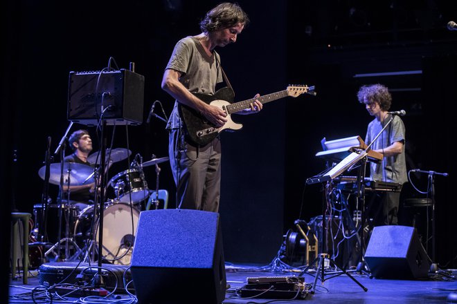 Trio Baldur sestavljajo harmonikar Marko Brdnik, kitarist Uroš Rakovec in bobnar Marko Lasič. Foto Uroš Hočevar