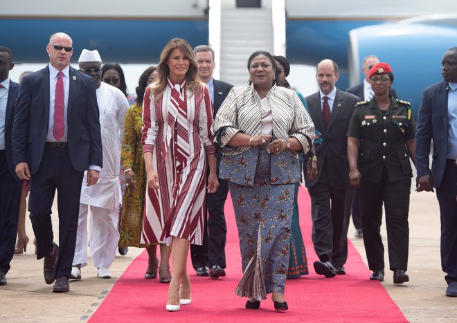 Melanija Trump je svojo afriško turnejo začela s srečanjem s prvo damo Gane Rebecco Akufo-Addo. Foto: AFP