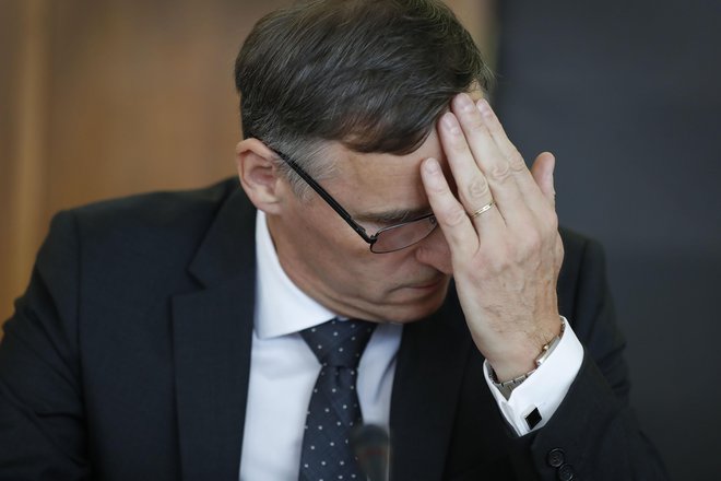 Če bo vzdržal cilj ministra za finance Andreja Bertonclja, da se spoštuje fiskalno pravilo, bo rebalans proračuna pretežno jemanje enemu in dajanje drugemu. Foto Leon Vidic