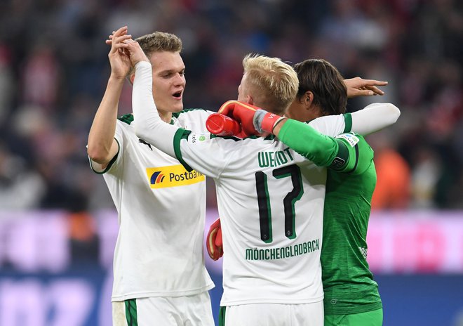 Nogometaši Borussie Mönchengladbach so imeli obilo razlogov za veselje. FOTO: Andreas Gebert/Reuters