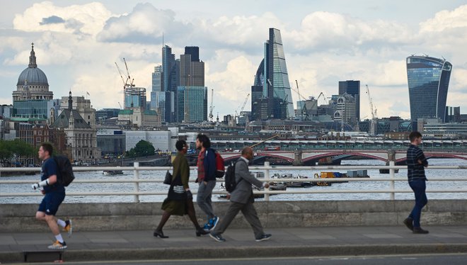 5.000 ogroženih delovnih mest v britanski finančni industriji je bistveno manj od najbolj pesimističnih napovedi gospodarstvenikov in strokovnjakov. FOTO: AFP / NIKLAS HALLE&#39;N