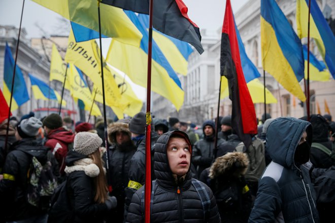 Shod v podporo razglasitve Rusije za agresorsko državo, ki je januarja leto potekal v Kijevu. FOTO: REUTERS/Gleb Garanich