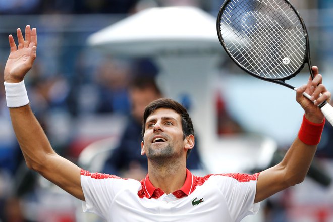 Novak Đoković ni v drugem nizu oddal niti igre. FOTO: Aly Song/Reuters