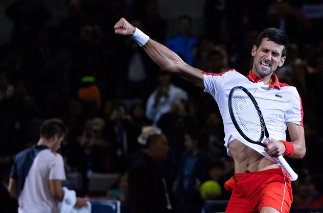 Novak Đoković se je v Šanghaju razveselil 32. lovorike iz serije masters. FOTO: AFP