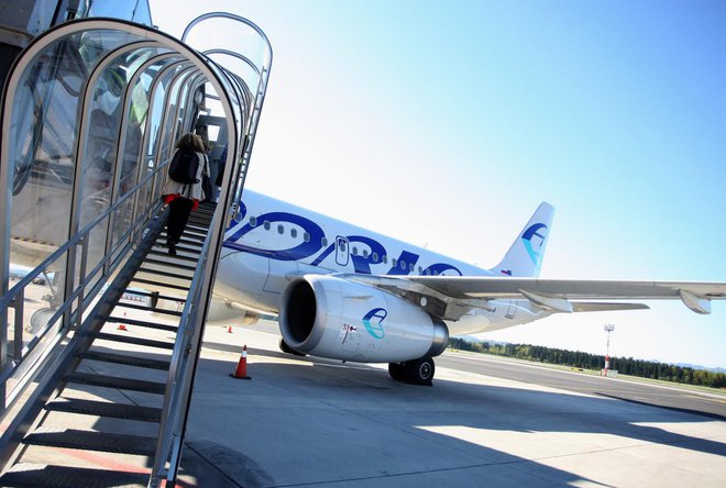 Bo Adria Airways bolj prijazna do strank? FOTO: Roman Šipić/Delo