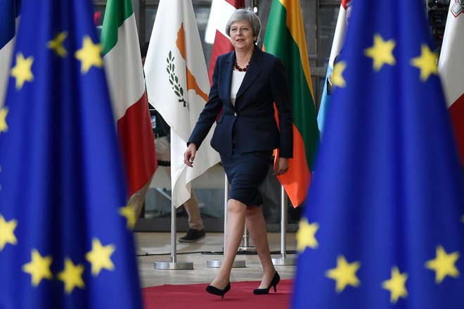 Britanska premierka Theresa May je na prvem delu vrha sicer predstavila položaj s svojega vidika, a novih idej, ki so jih pričakovale članice EU, menda ni predstavila. FOTO: AFP