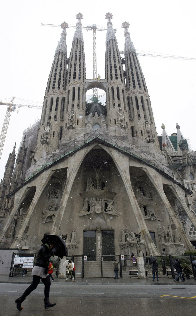 Sagrada Familia - gradijo jo že od leta 1882. FOTO: Reuters